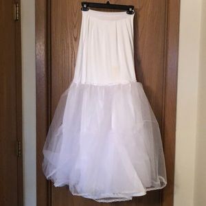 David’s Bridal Aline Tulle Slip
